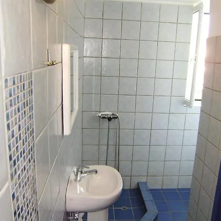 Akrotiri Otel Hanya