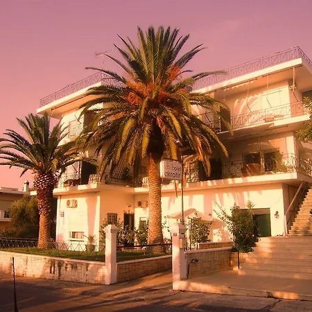 Akrotiri Otel